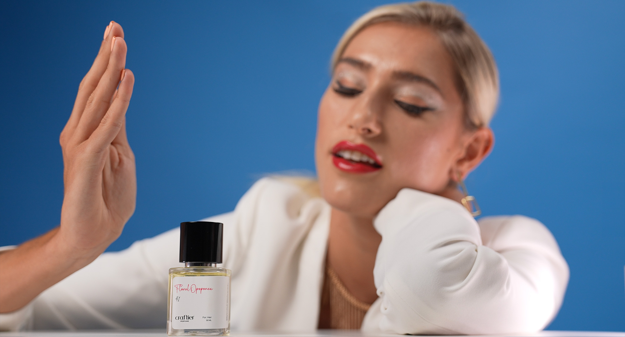 Top 10 Women's Perfumes That Captivate: Best Perfumes and Fragrances for Female