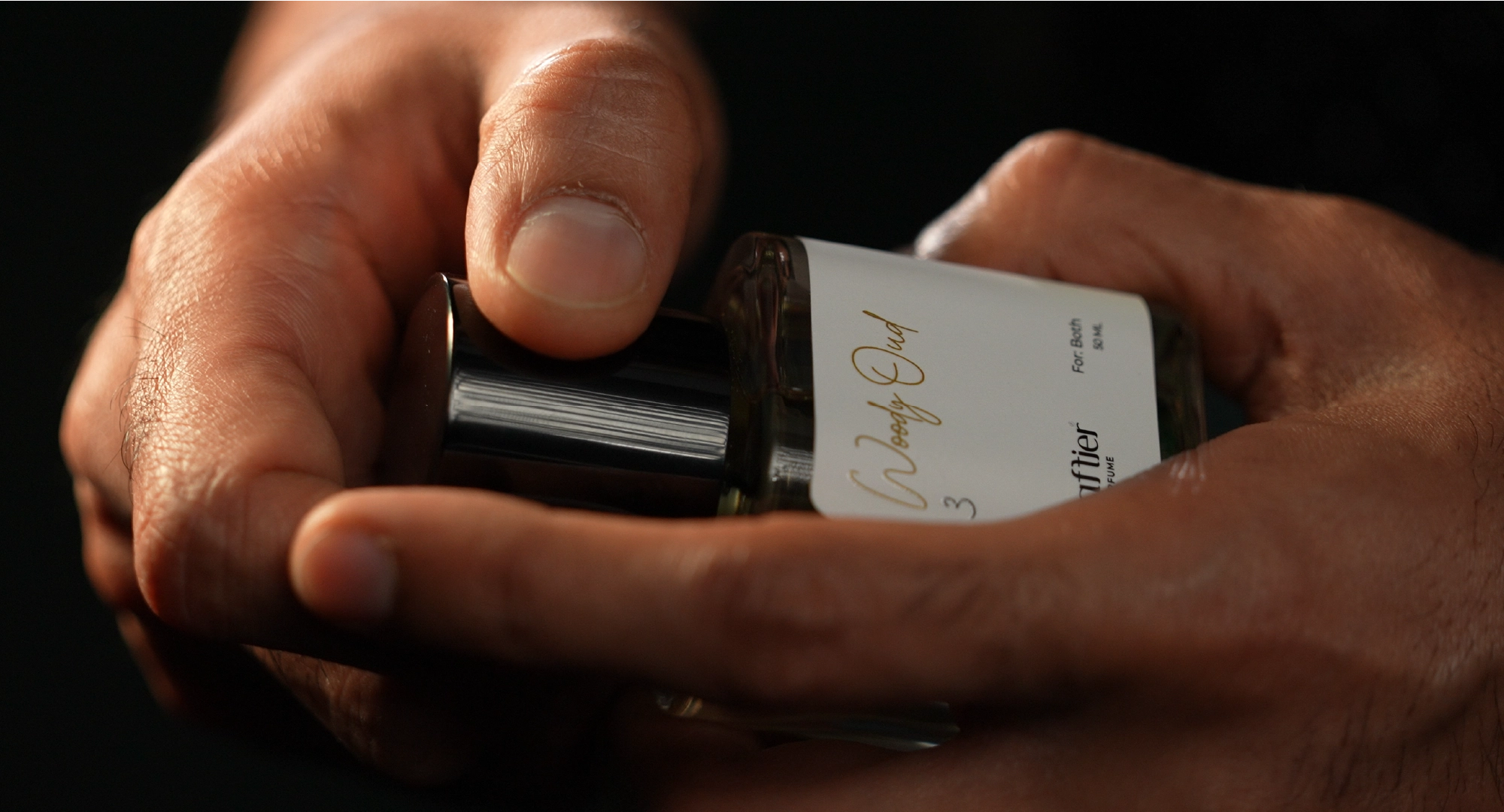 Explore the Unisex Perfumes That Are Gaining Attention and Why People Love Them