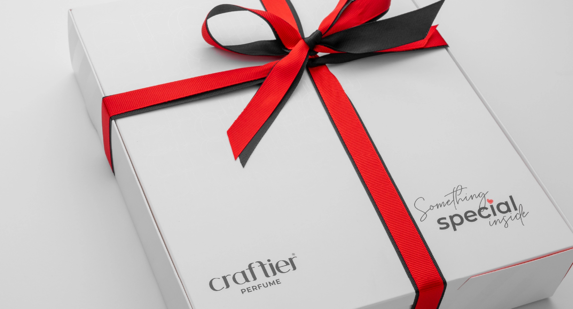 Shop Luxury Perfumes That Make the Perfect Anniversary Gift for Someone Special